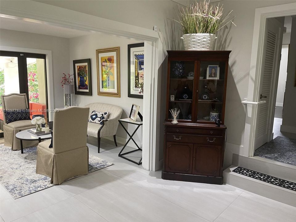 Recently Sold: $1,825,000 (3 beds, 2 baths, 2151 Square Feet)