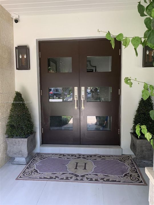 Recently Sold: $1,825,000 (3 beds, 2 baths, 2151 Square Feet)