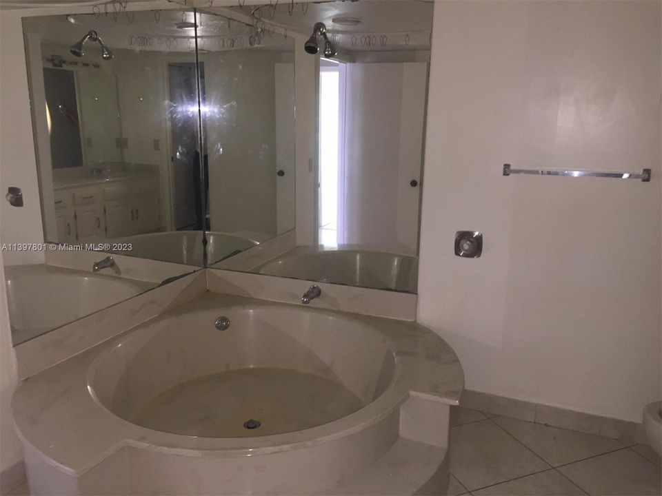 最近租的: $2,500 (3 贝兹, 2 浴室, 1550 平方英尺)