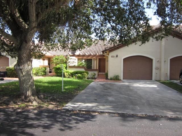 最近租的: $3,300 (3 贝兹, 2 浴室, 1359 平方英尺)