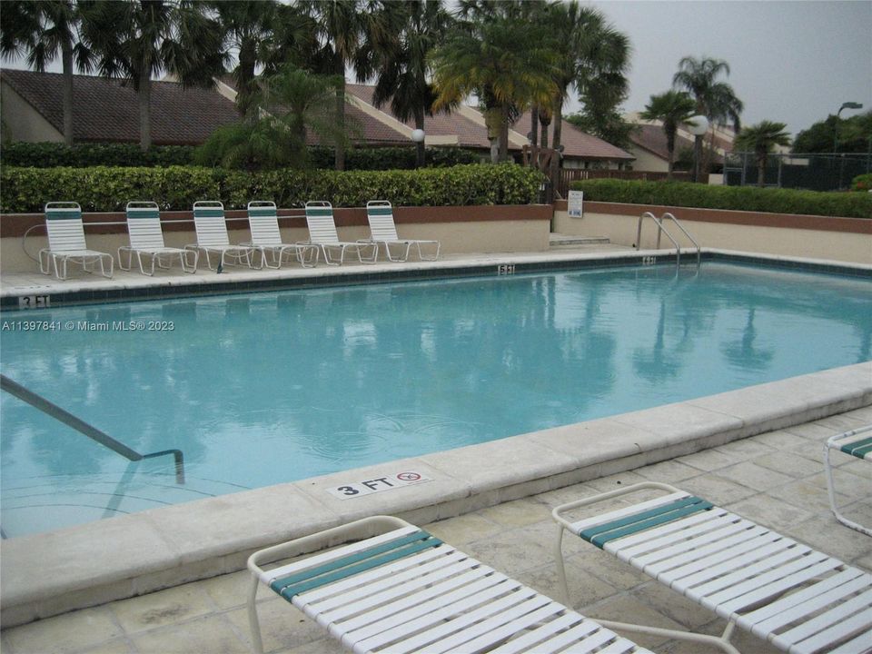 最近租的: $3,300 (3 贝兹, 2 浴室, 1359 平方英尺)