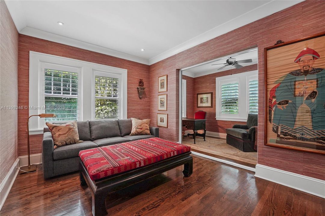 Recently Sold: $1,980,000 (3 beds, 3 baths, 2612 Square Feet)