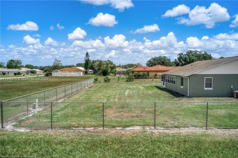 Huge yard and fenced