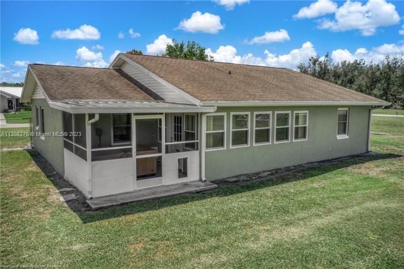 Недавно арендовано: $1,800 (2 спален, 2 ванн, 0 Квадратных фут)