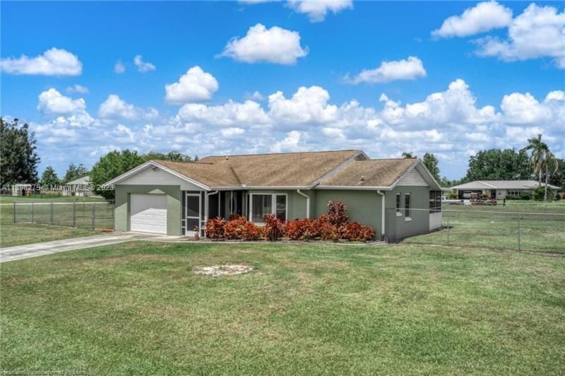 Недавно арендовано: $1,800 (2 спален, 2 ванн, 0 Квадратных фут)