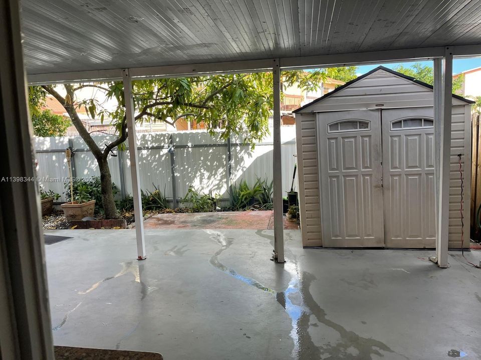 Recently Sold: $380,000 (3 beds, 2 baths, 1134 Square Feet)