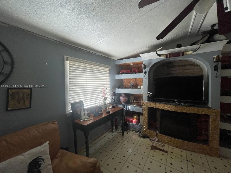 For Sale: $179,450 (3 beds, 2 baths, 0 Square Feet)