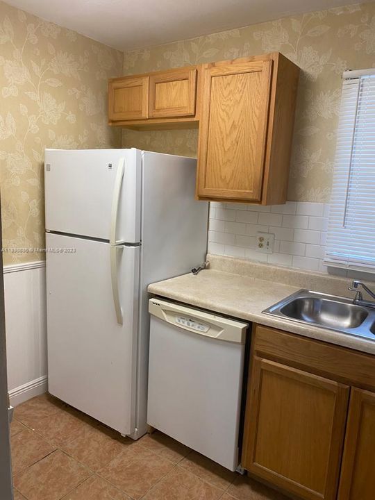Recently Rented: $1,450 (1 beds, 1 baths, 600 Square Feet)