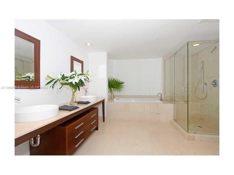 Недавно арендовано: $6,100 (2 спален, 2 ванн, 1313 Квадратных фут)