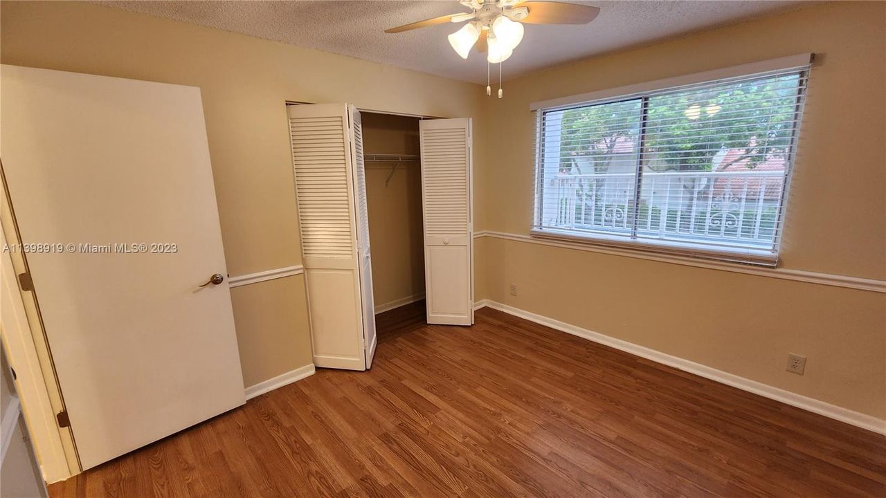 Recently Rented: $3,900 (3 beds, 2 baths, 1943 Square Feet)