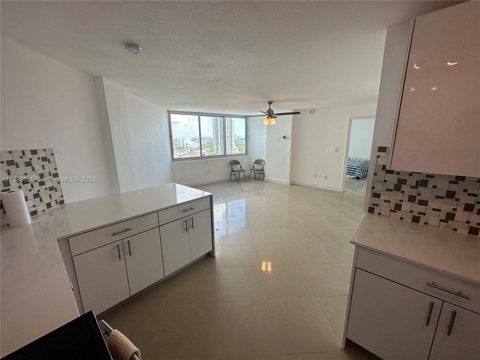 Recently Rented: $2,650 (2 beds, 2 baths, 1010 Square Feet)