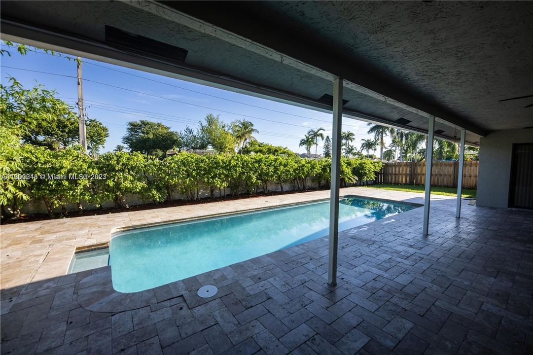 POOL VIEW/PATIO