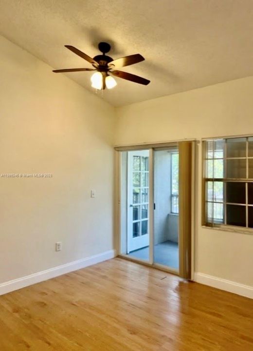 Recently Rented: $1,999 (2 beds, 2 baths, 992 Square Feet)