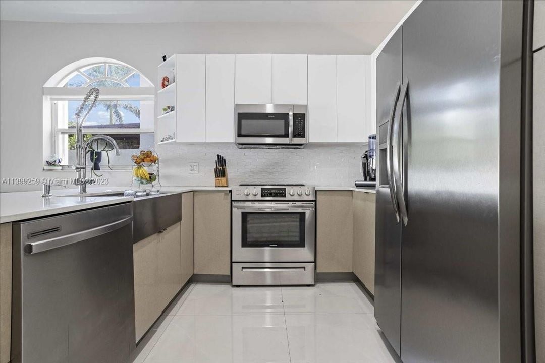 Recently Sold: $630,000 (3 beds, 2 baths, 1582 Square Feet)