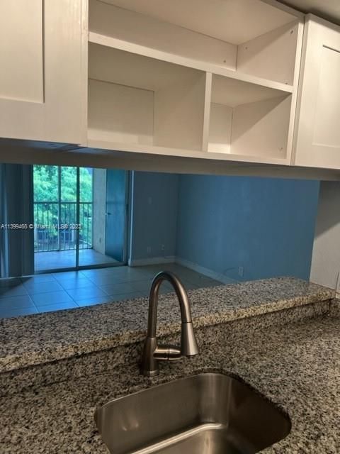 Recently Rented: $1,800 (1 beds, 1 baths, 615 Square Feet)