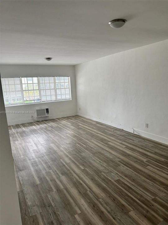 Recently Rented: $2,000 (1 beds, 1 baths, 750 Square Feet)