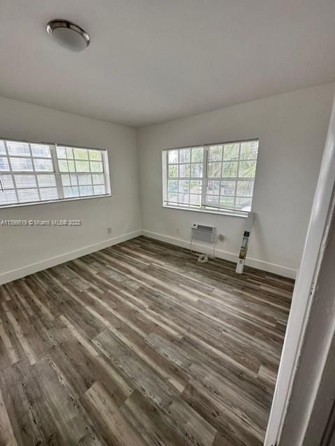 Recently Rented: $2,000 (1 beds, 1 baths, 750 Square Feet)