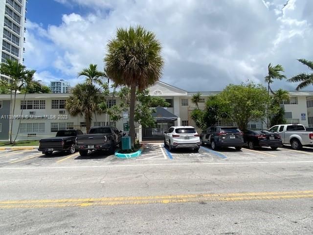 Recently Rented: $2,000 (1 beds, 1 baths, 750 Square Feet)