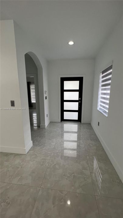 Recently Sold: $799,000 (6 beds, 3 baths, 2626 Square Feet)