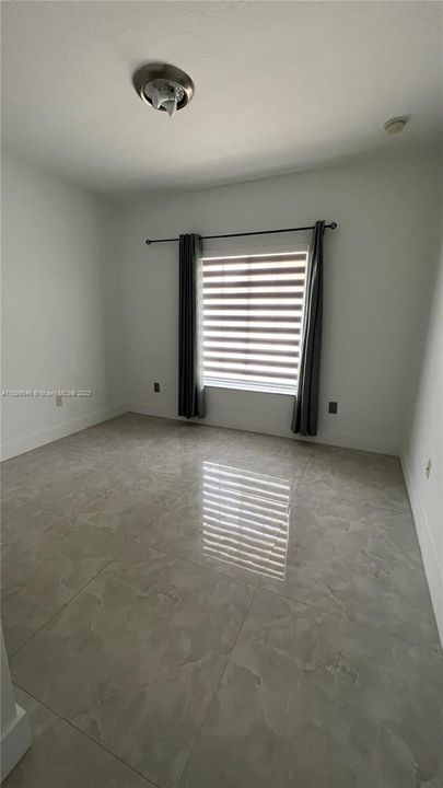 Recently Sold: $799,000 (6 beds, 3 baths, 2626 Square Feet)