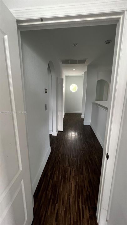 Recently Sold: $799,000 (6 beds, 3 baths, 2626 Square Feet)