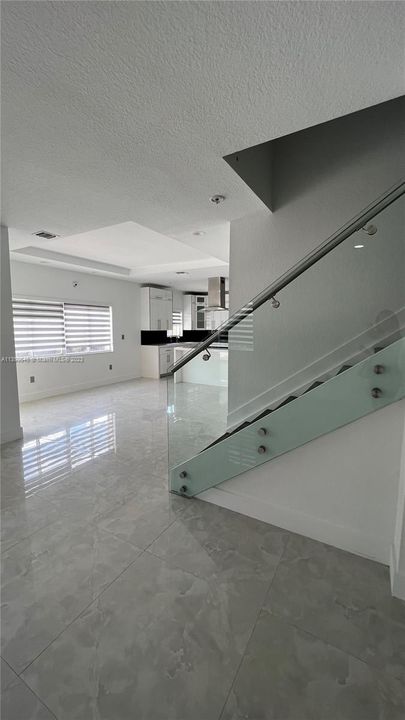 Recently Sold: $799,000 (6 beds, 3 baths, 2626 Square Feet)