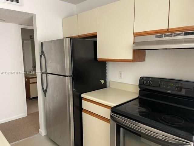 Недавно арендовано: $1,600 (1 спален, 1 ванн, 770 Квадратных фут)