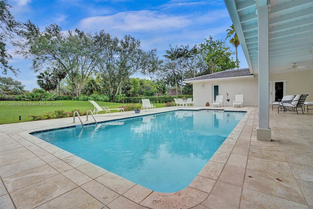 Recently Sold: $1,799,000 (5 beds, 3 baths, 3587 Square Feet)