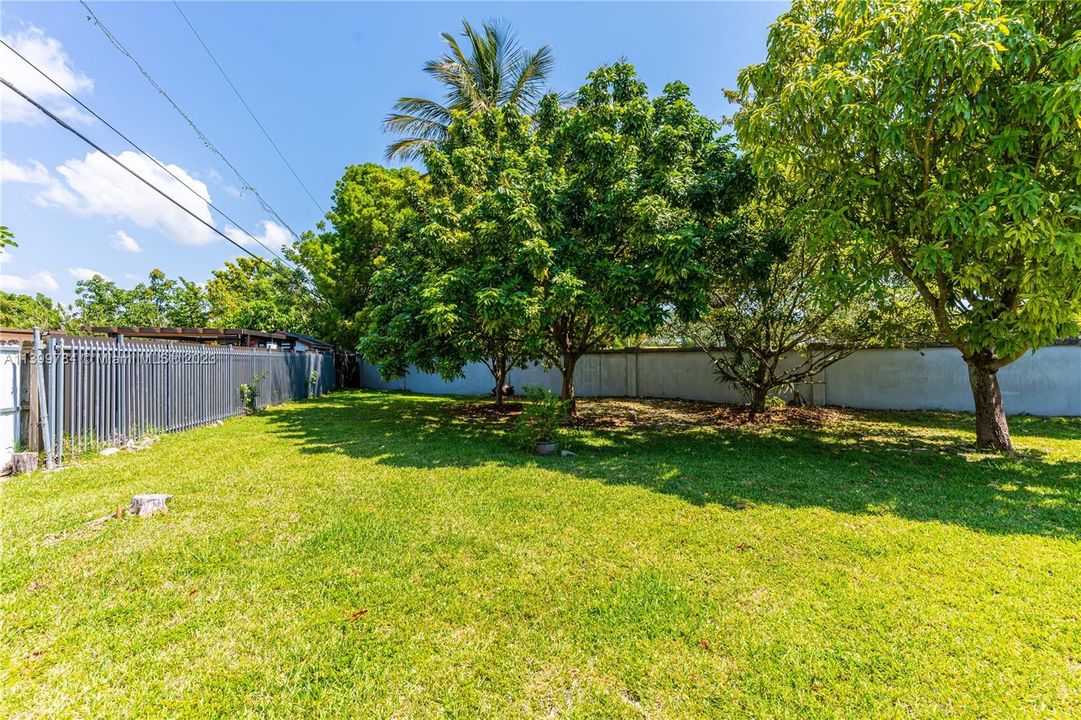 Recently Sold: $599,995 (0 beds, 0 baths, 1736 Square Feet)