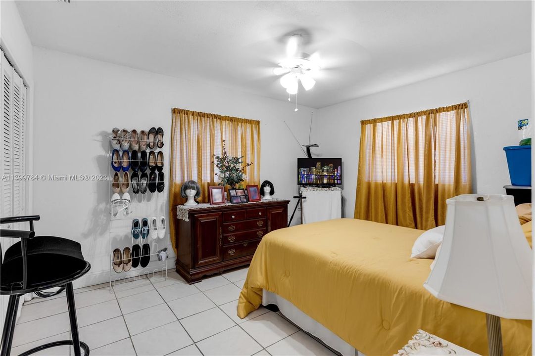 Recently Sold: $599,995 (0 beds, 0 baths, 1736 Square Feet)