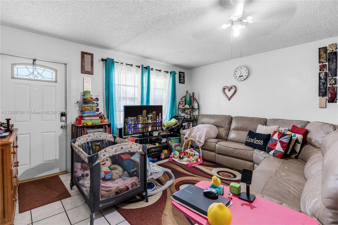 Recently Sold: $599,995 (0 beds, 0 baths, 1736 Square Feet)