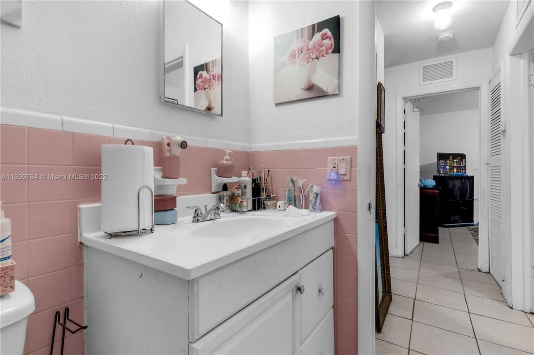 Recently Sold: $599,995 (0 beds, 0 baths, 1736 Square Feet)