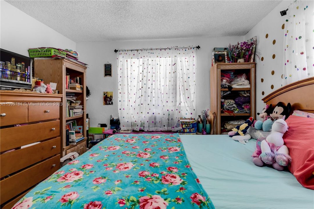 Recently Sold: $599,995 (0 beds, 0 baths, 1736 Square Feet)