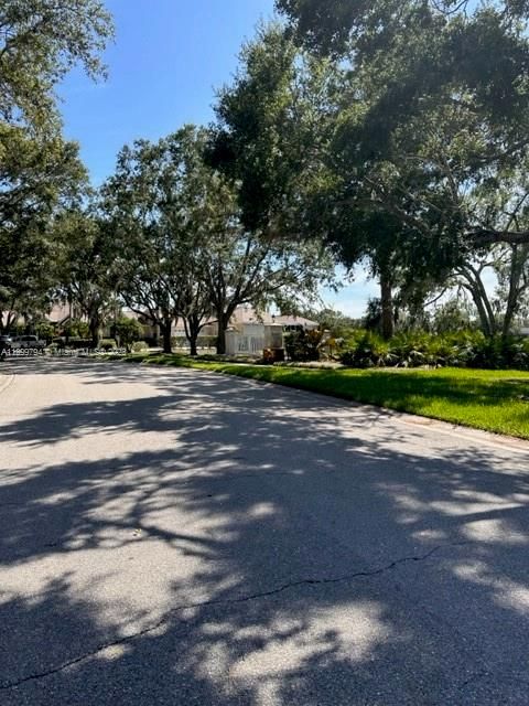 Недавно продано: $325,000 (0.28 acres)