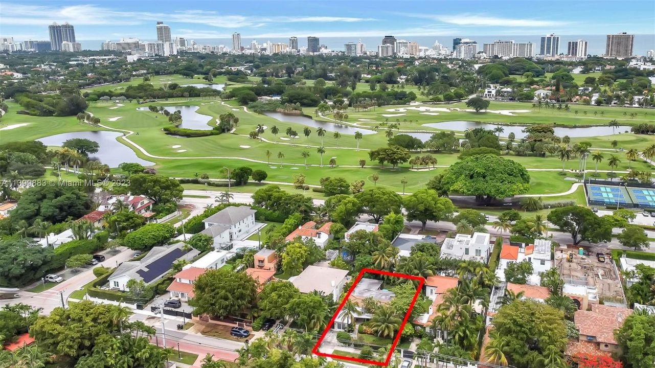 Recently Sold: $2,500,000 (3 beds, 2 baths, 2196 Square Feet)