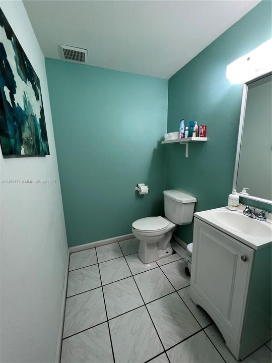 最近租的: $4,950 (0 贝兹, 0 浴室, 0 平方英尺)