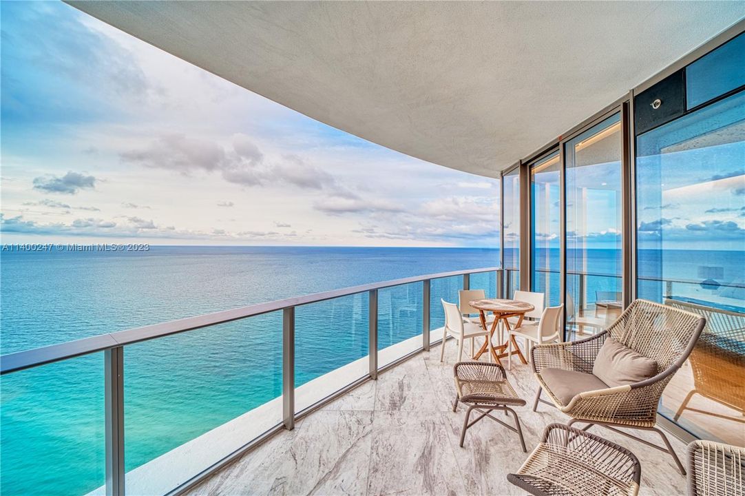 Recently Rented: $26,000 (3 beds, 4 baths, 3080 Square Feet)