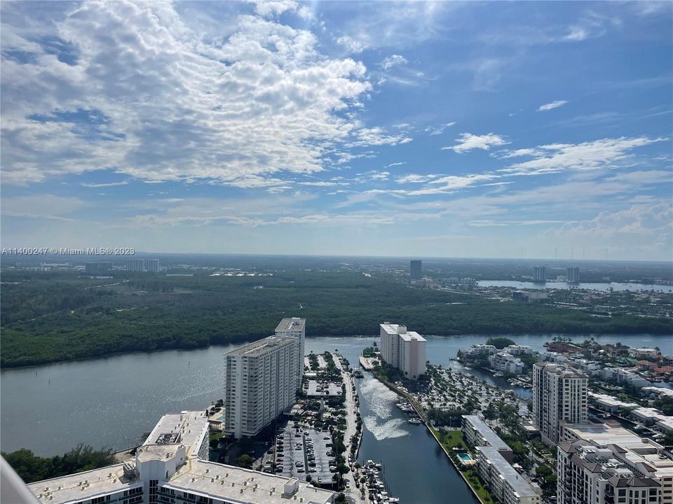 Recently Rented: $26,000 (3 beds, 4 baths, 3080 Square Feet)