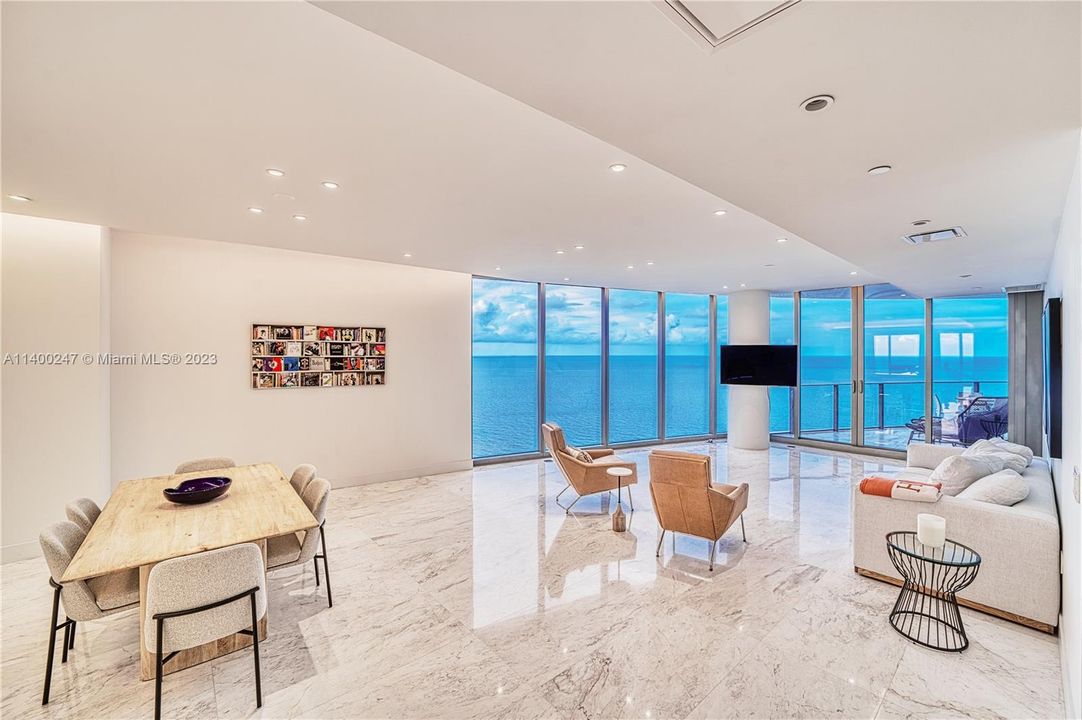 Recently Rented: $26,000 (3 beds, 4 baths, 3080 Square Feet)