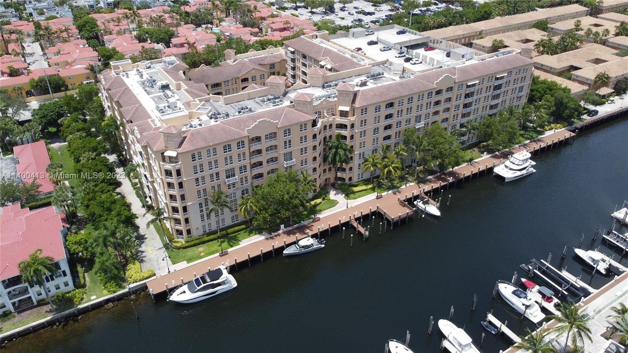 Recently Sold: $490,000 (2 beds, 2 baths, 1167 Square Feet)