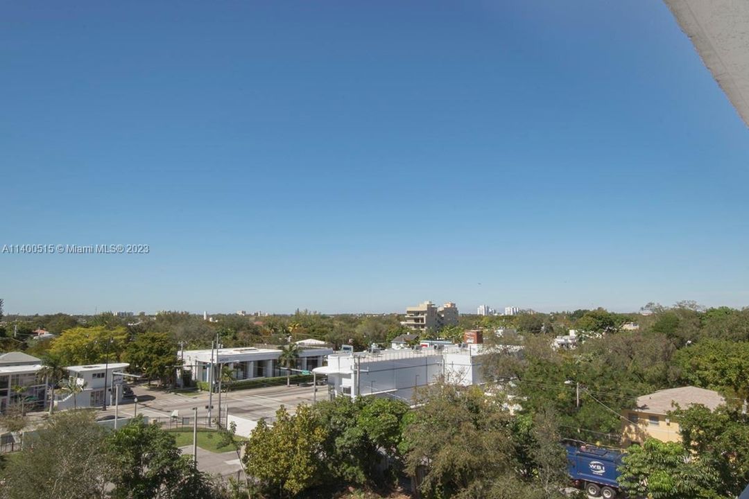 Недавно продано: $300,000 (1 спален, 1 ванн, 775 Квадратных фут)