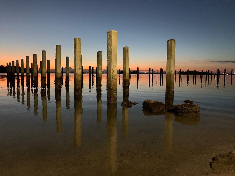 Недавно продано: $300,000 (1 спален, 1 ванн, 775 Квадратных фут)