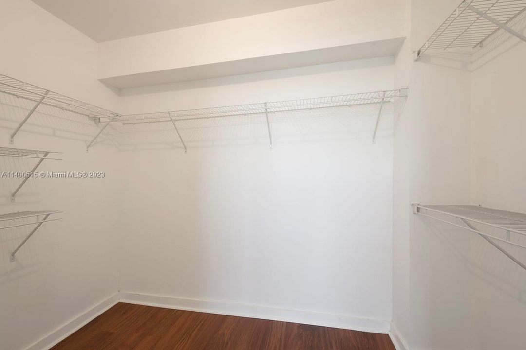 Недавно продано: $300,000 (1 спален, 1 ванн, 775 Квадратных фут)