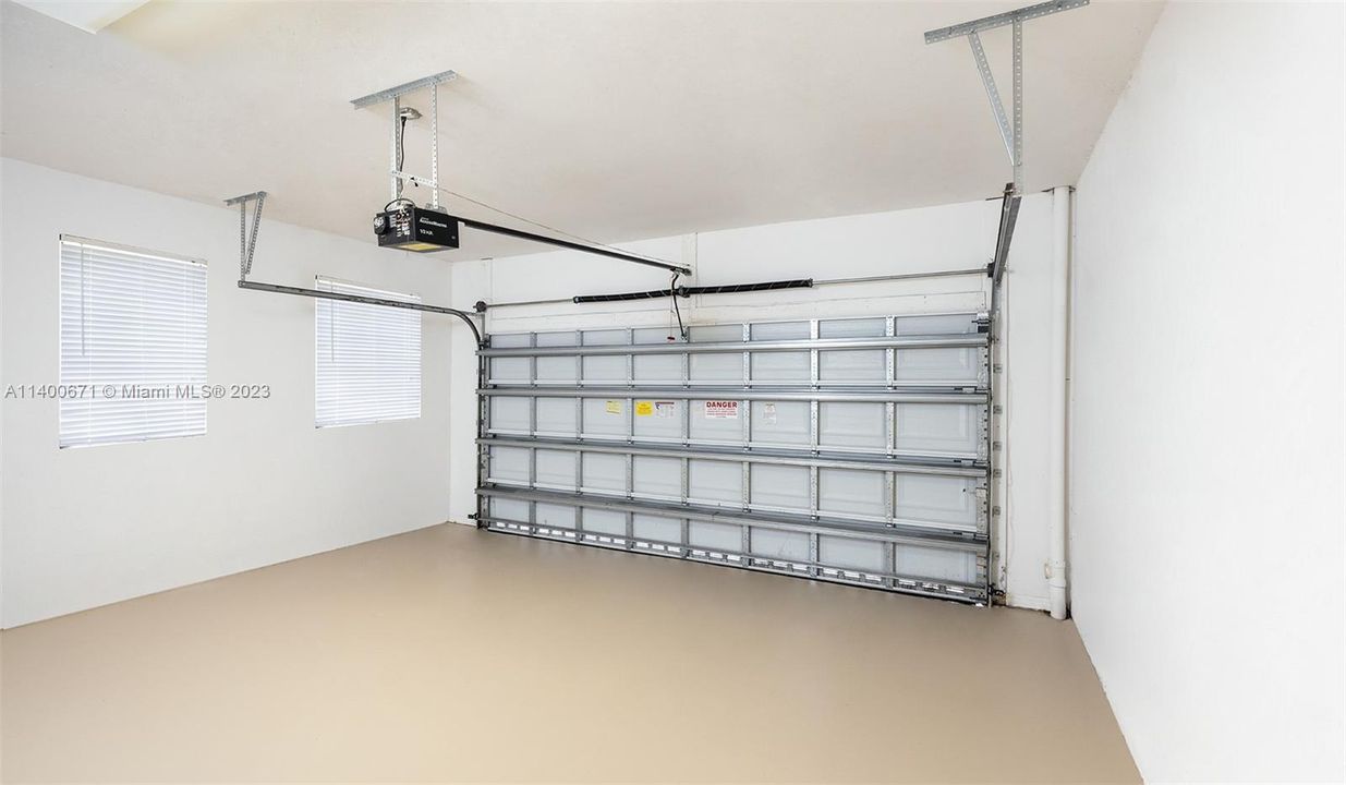 Недавно арендовано: $2,235 (2 спален, 2 ванн, 1337 Квадратных фут)