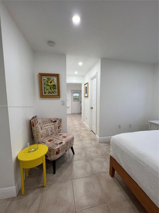 Recently Rented: $4,800 (3 beds, 2 baths, 1421 Square Feet)