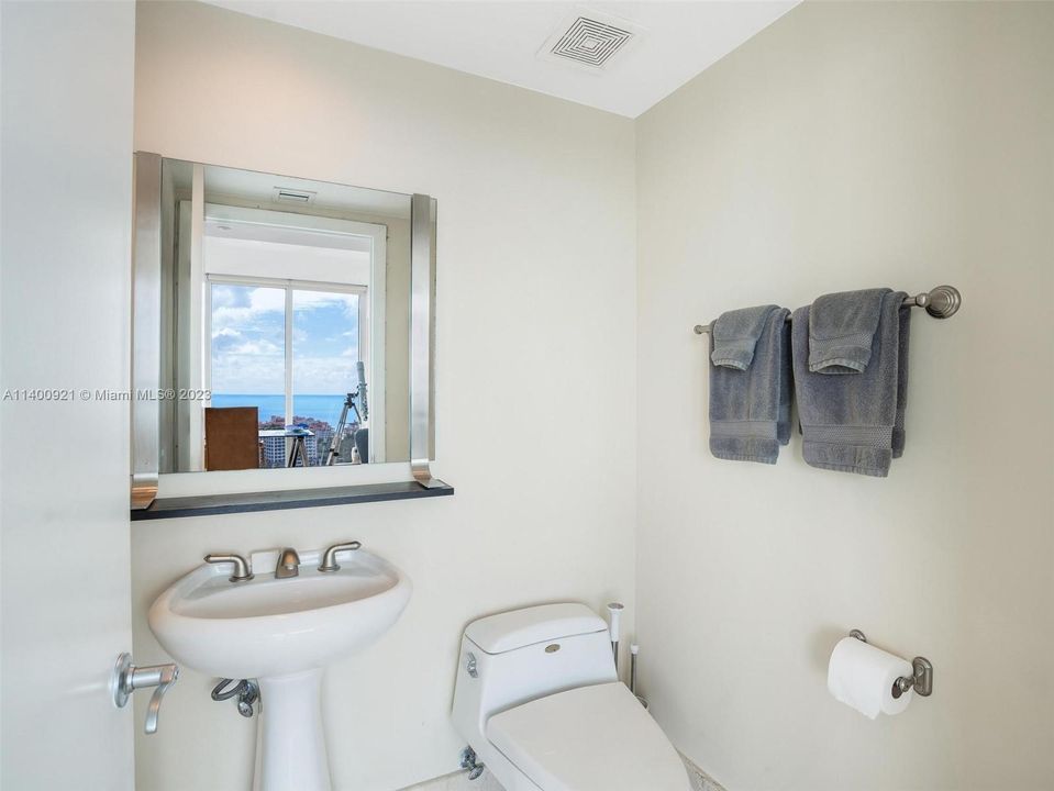 Recientemente alquilado: $15,000 (3 camas, 2 baños, 2008 Pies cuadrados)