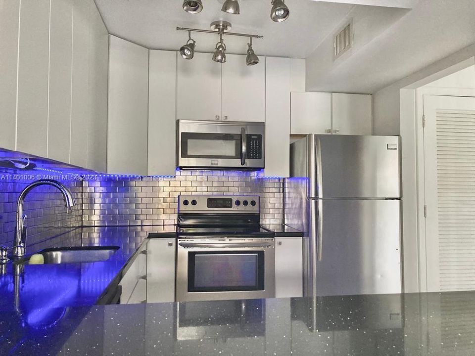 Недавно арендовано: $1,800 (1 спален, 1 ванн, 702 Квадратных фут)