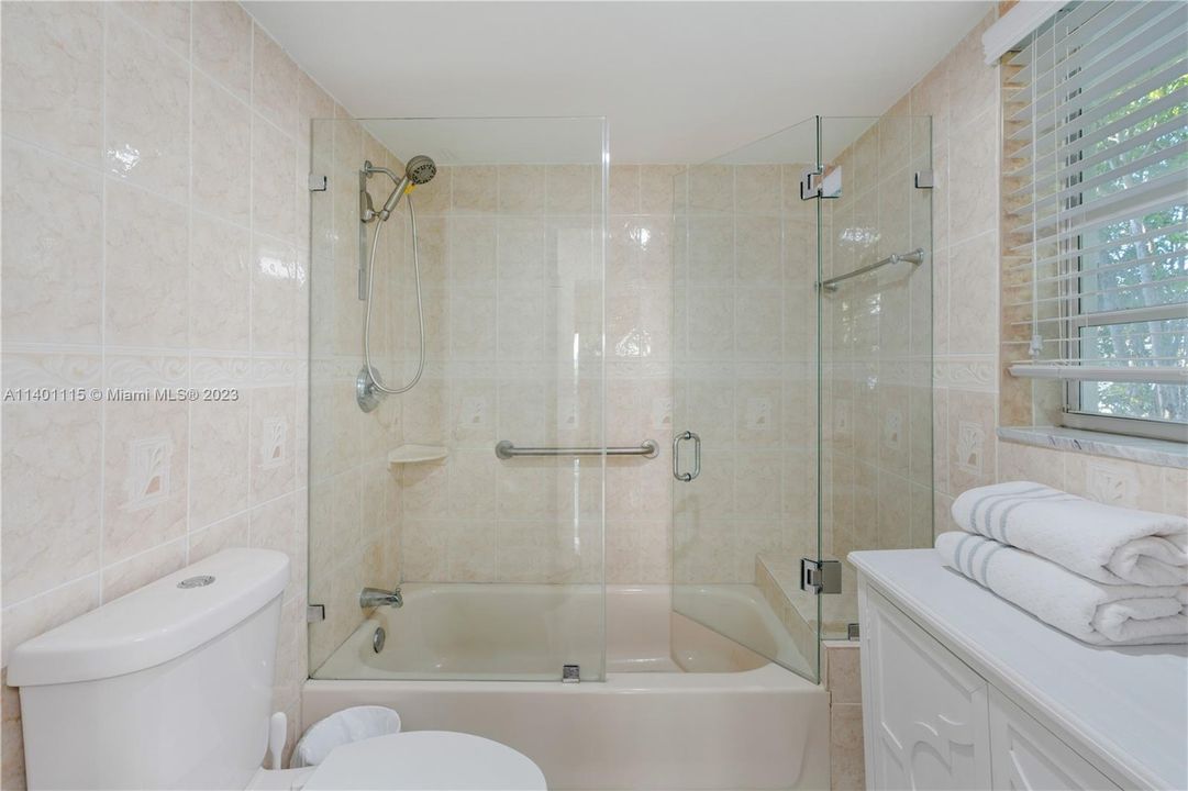 Недавно арендовано: $4,500 (2 спален, 2 ванн, 1560 Квадратных фут)