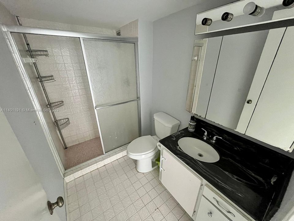 Recently Sold: $275,000 (2 beds, 2 baths, 1251 Square Feet)