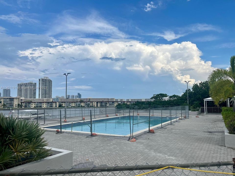 Recently Sold: $275,000 (2 beds, 2 baths, 1251 Square Feet)